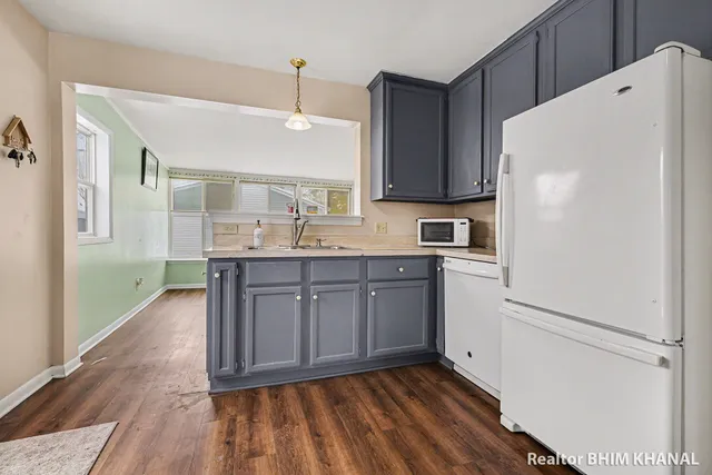 $285,000 | 128 43rd Street Southwest, Grand Rapids, MI 49548