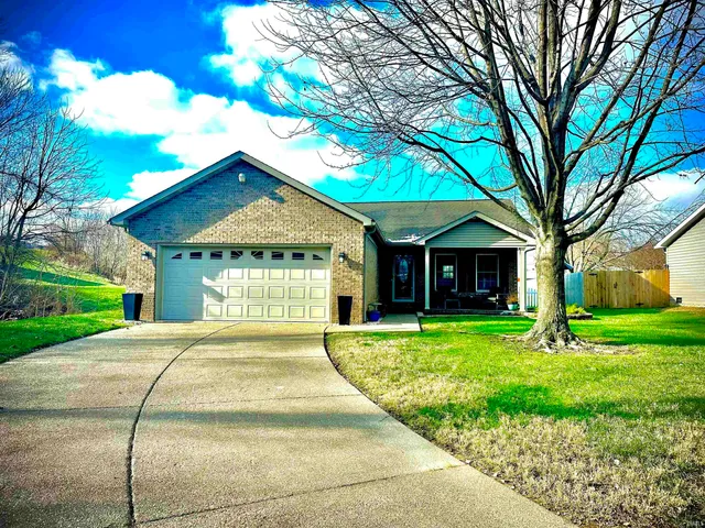 $259,900 | 7833 Brownwood Drive, Newburgh, IN 47630