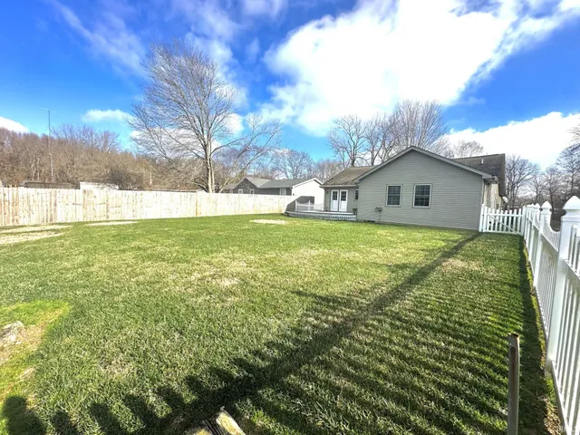 $259,900 | 7833 Brownwood Drive, Newburgh, IN 47630