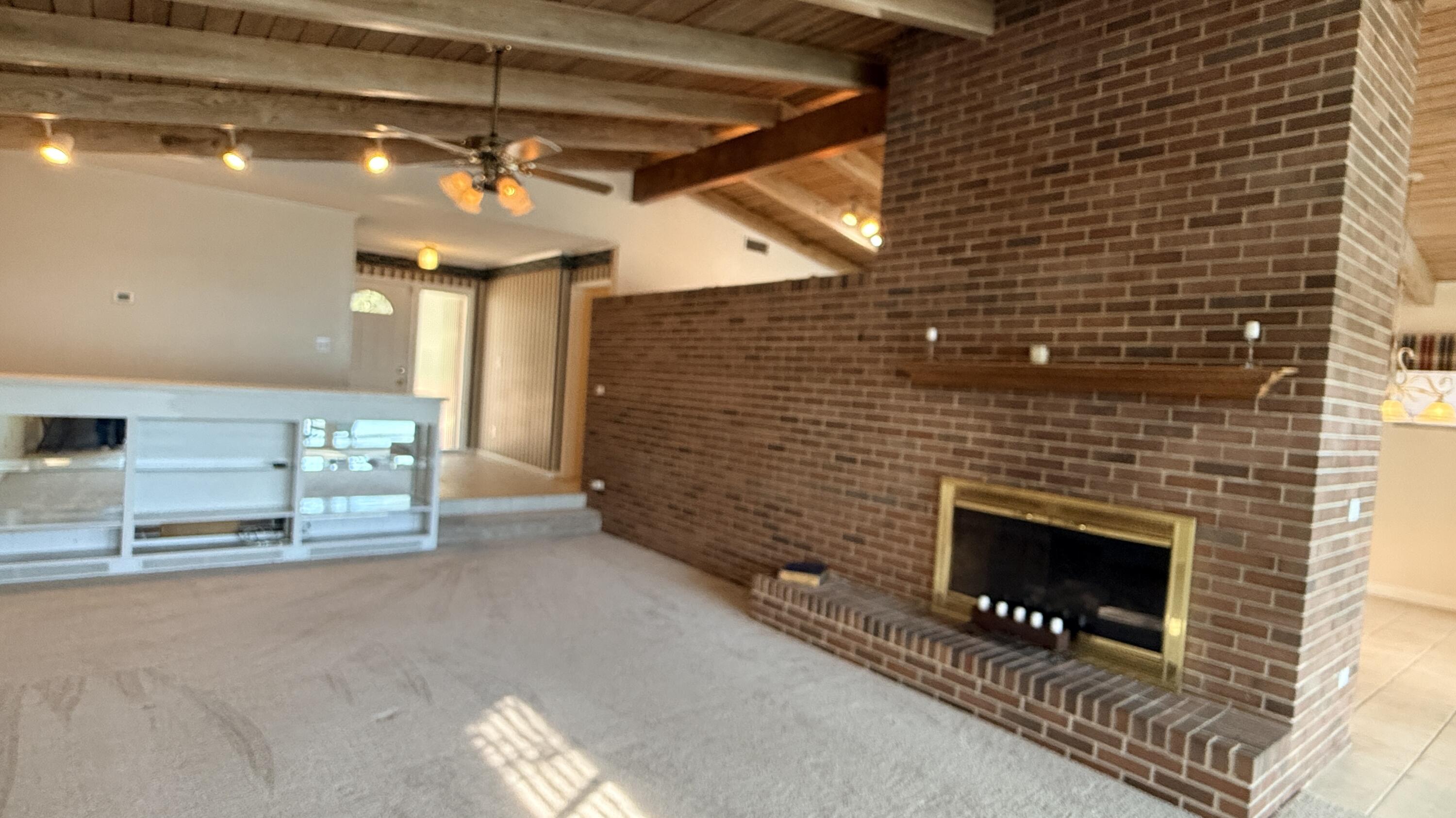 27 Poquito Road Shalimar, FL 32579 - Photo 6 of 12 greatroom10