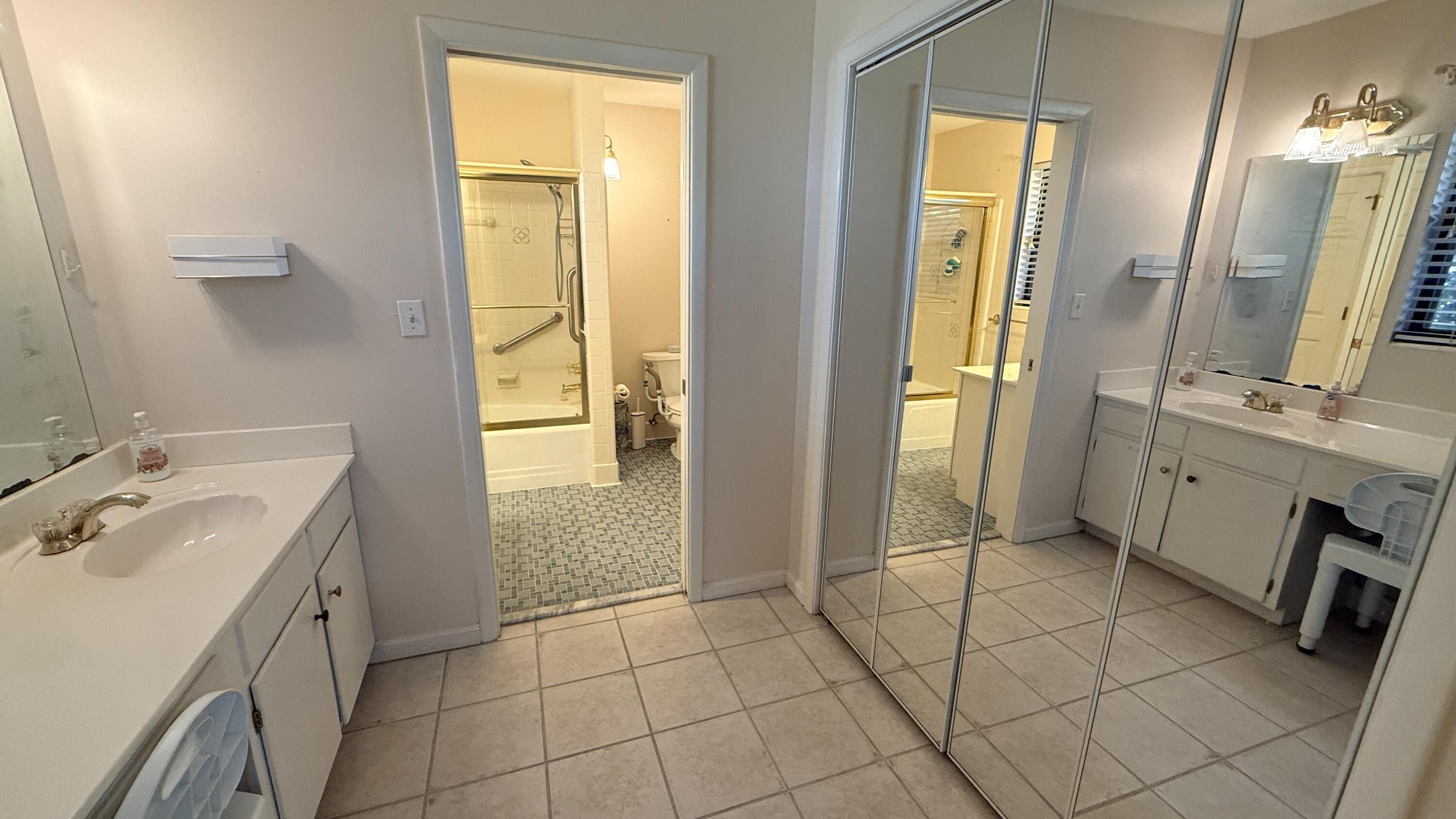 27 Poquito Road Shalimar, FL 32579 - Photo 10 of 12 Masterbath