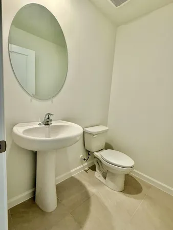 $2,400 | 586 Salisbury Circle, Fort Pierce, FL 34982