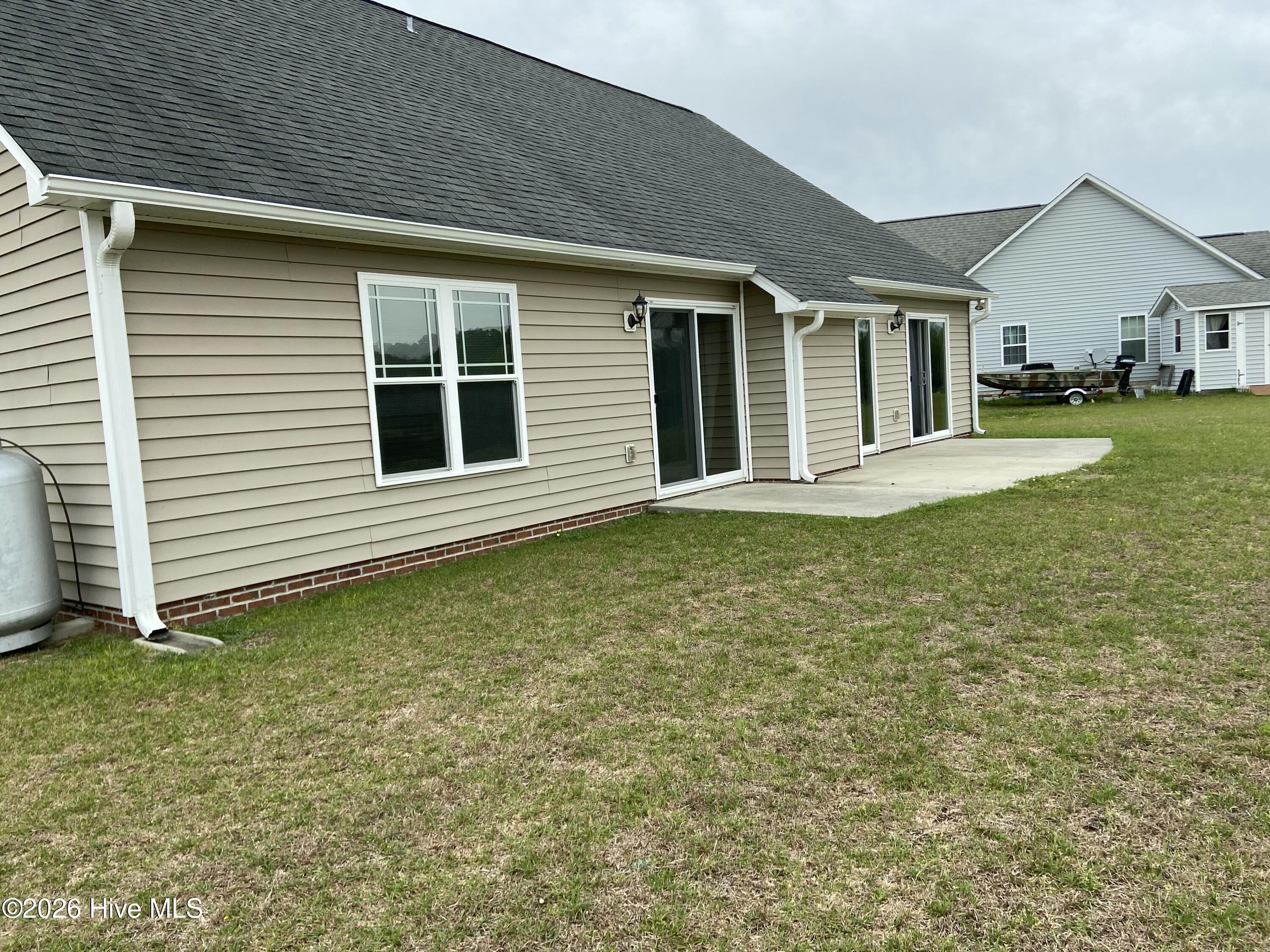 205 Antioch Lakes Road New Bern, NC 28560 - Photo 10 of 53 IMG_20260302_171015