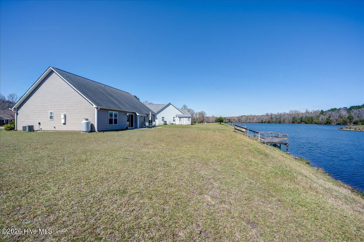 205 Antioch Lakes Road New Bern, NC 28560 - Photo 4 of 53 3