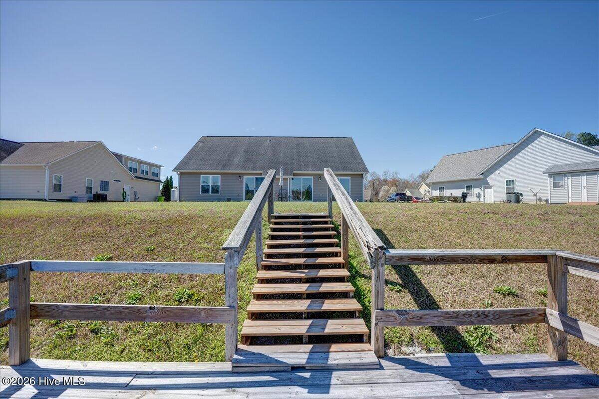 205 Antioch Lakes Road New Bern, NC 28560 - Photo 8 of 53 5