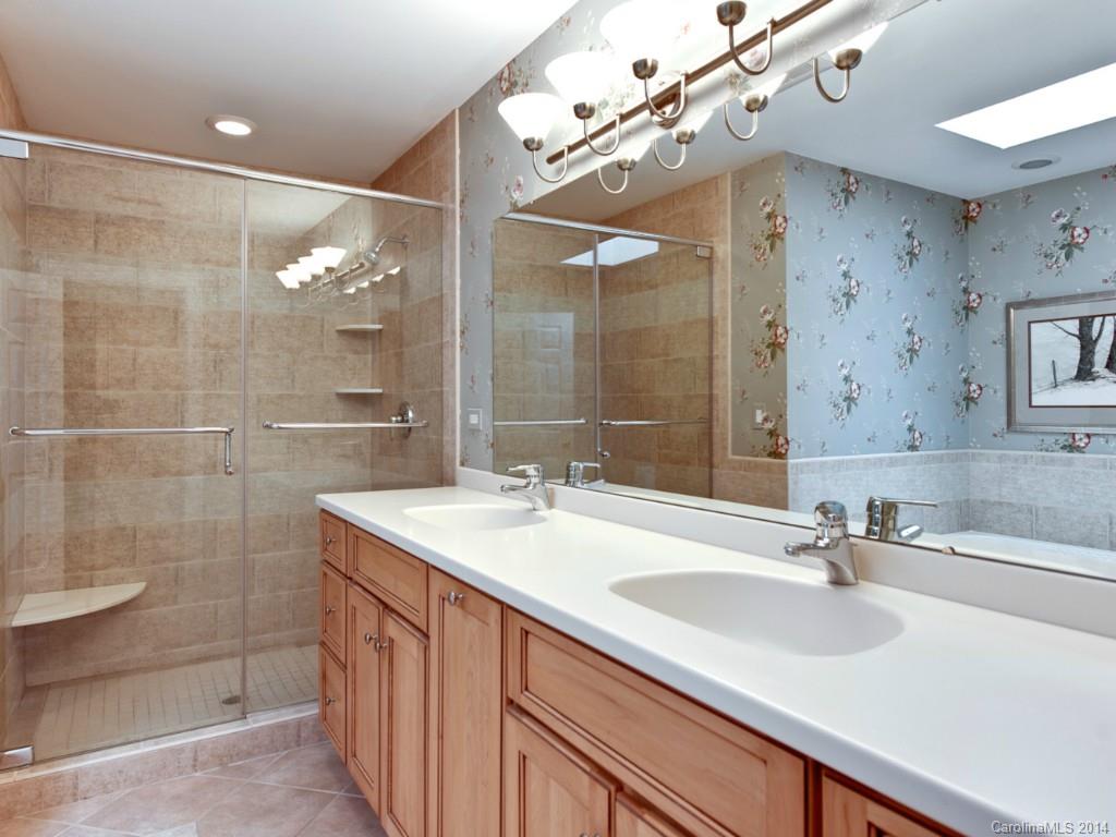 4817 Hardison Road Charlotte, NC 28226 - Photo 15 of 24 Gallery Image 15