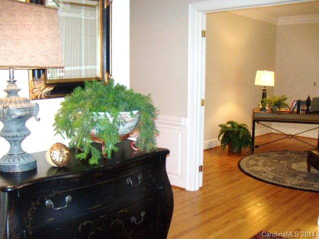 4817 Hardison Road Charlotte, NC 28226 - Photo 4 of 24 Gallery Image 4