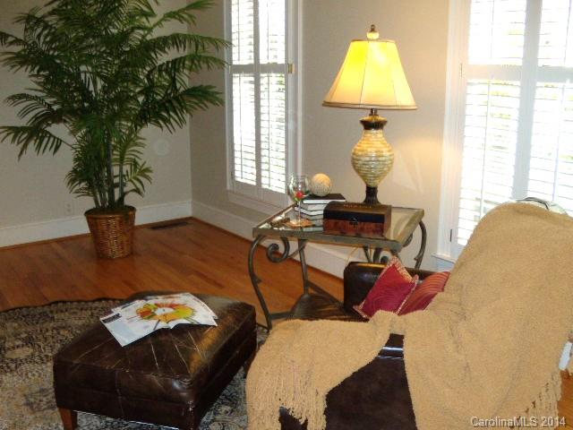 4817 Hardison Road Charlotte, NC 28226 - Photo 5 of 24 Gallery Image 5