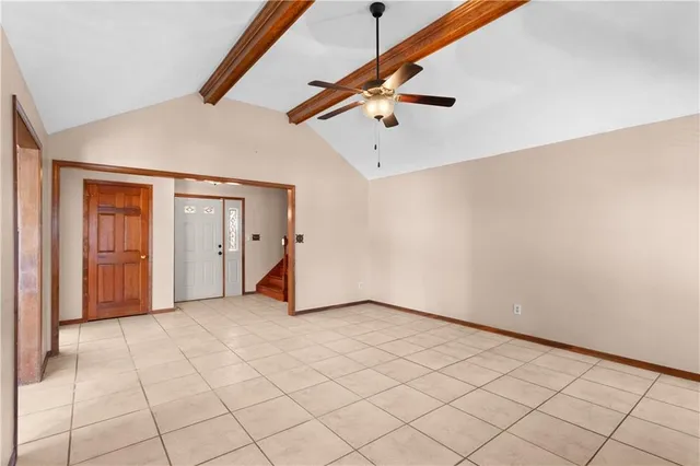 $330,000 | 2421 Northwest Leann Drive, Blue Springs, MO 64014