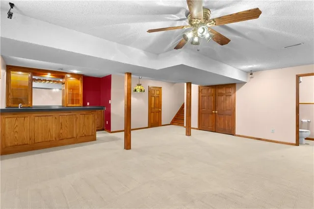 $330,000 | 2421 Northwest Leann Drive, Blue Springs, MO 64014