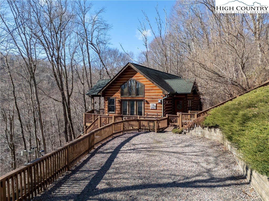 217 Rainbow Ridge Road Zionville, NC 28698 - Photo 4 of 42