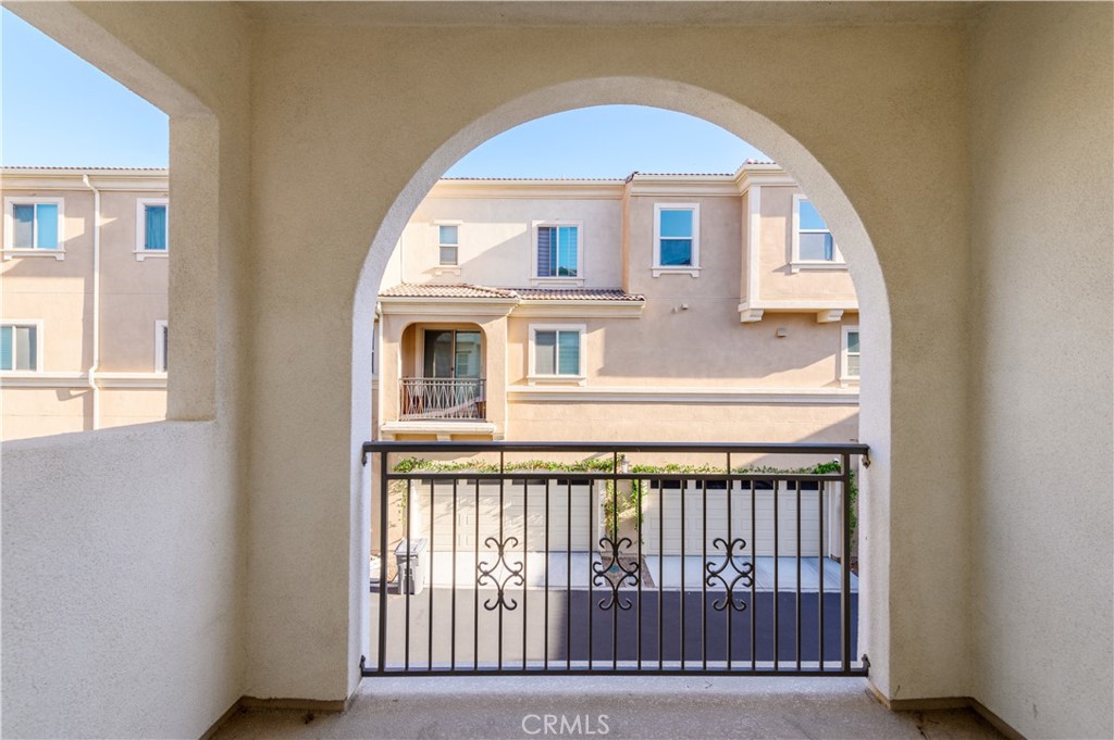603 Shadowbrook Lake Forest, CA 92610 - Photo 26 of 60 a view of a windows