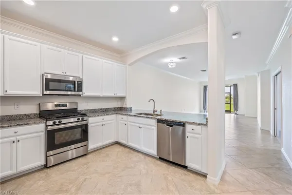 $2,100 | 17596 Woodland Court, Babcock Ranch, FL 33982