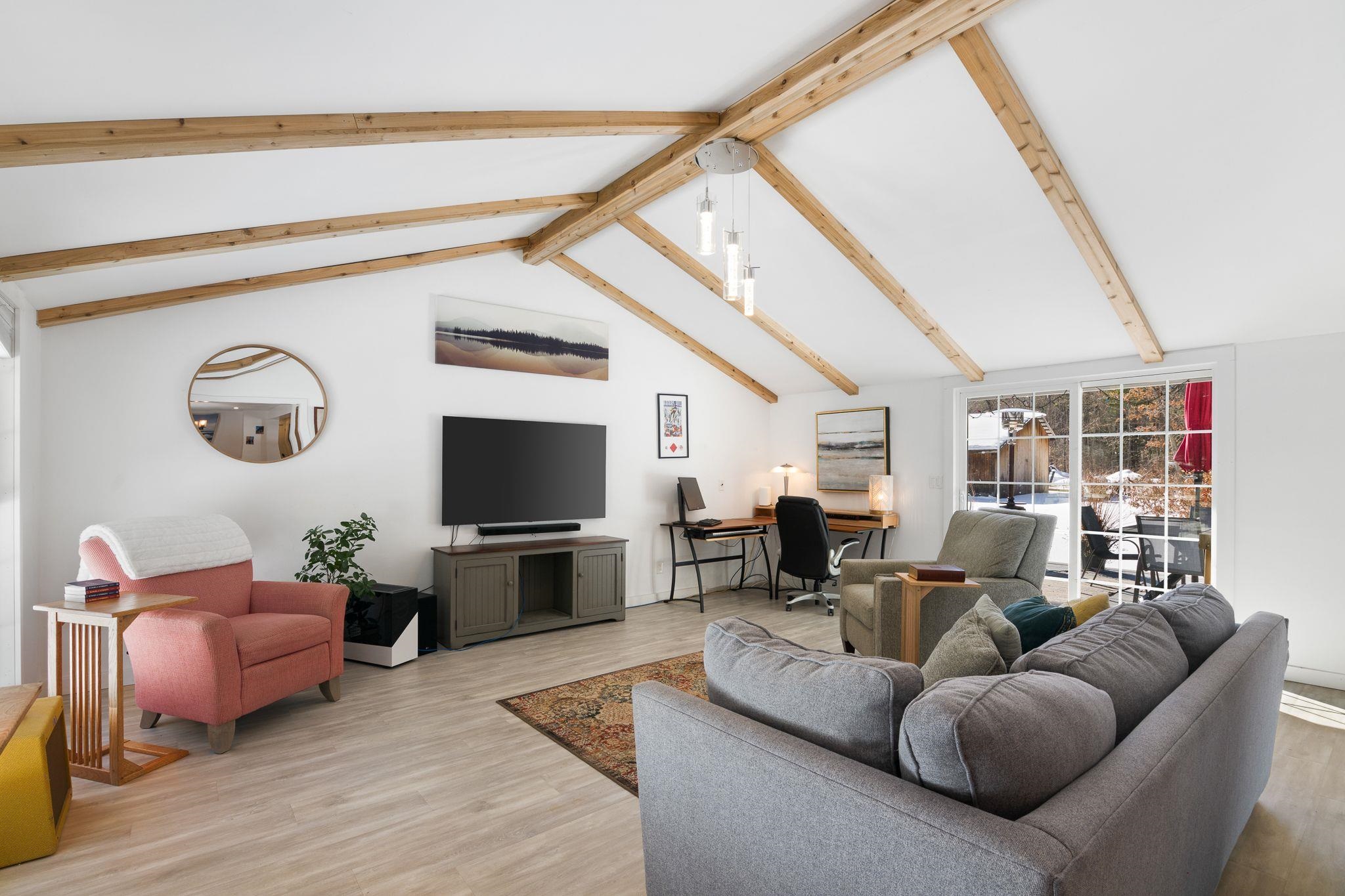 175 Sak Road Vernon, VT 05354 - Photo 11 of 20