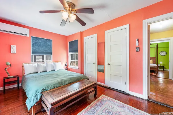 $2,000 | 513 West Rosewood Avenue, San Antonio, TX 78212
