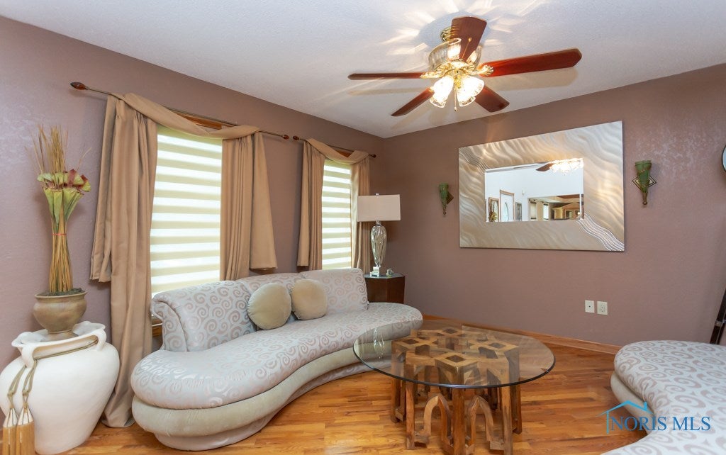 2133 Secor Road Toledo, OH 43606 - Photo 2 of 50 Gallery Image 2