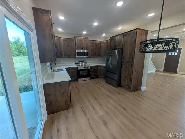 $279,900 | 10054 Yellowstone Drive, Cadet, MO 63630