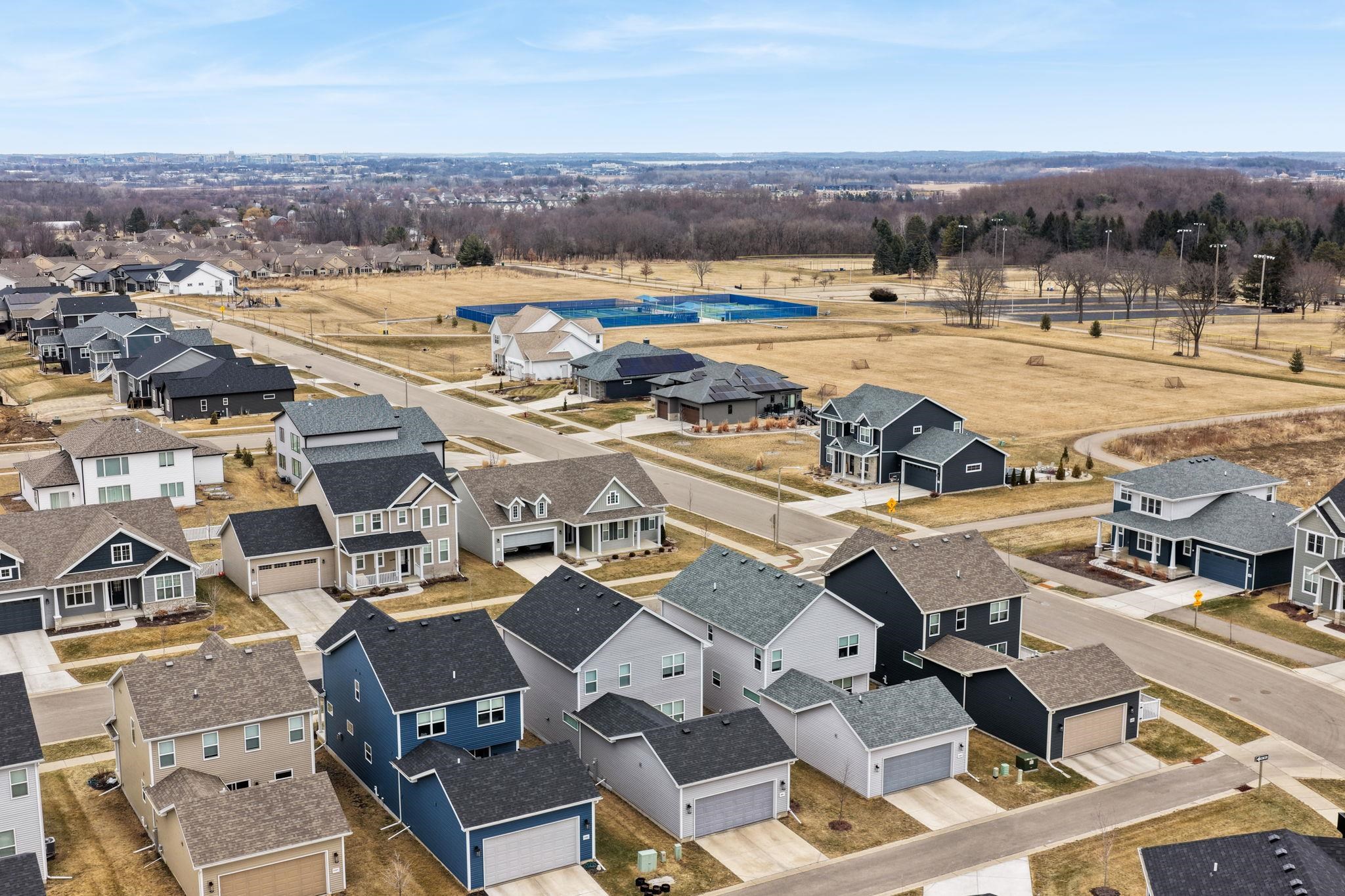 2565 Cobbler Road Fitchburg, WI 53711 - Photo 7 of 37