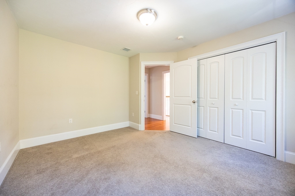 10 Silver Fox Road Norfolk, MA 02056 - Photo 31 of 42