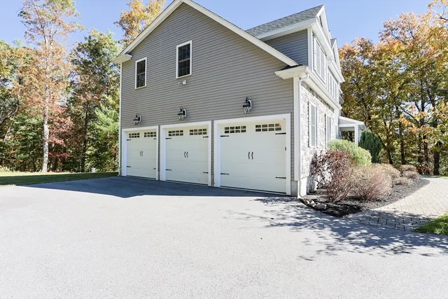 $1,150,000 | 10 Silver Fox Road, Norfolk, MA 02056