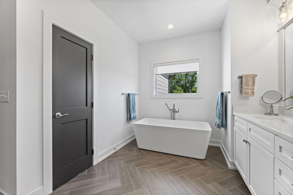 4655 Speranza Loop Galena, OH 43021 - Photo 39 of 61 Luxury en suite bath featuring premium finishes and spa inspired design