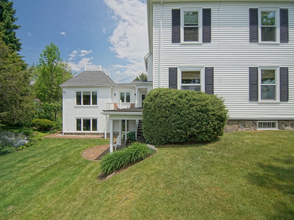 41 Bowen Road Kittery, ME 03904 - Photo 11 of 36 Gallery Image 11