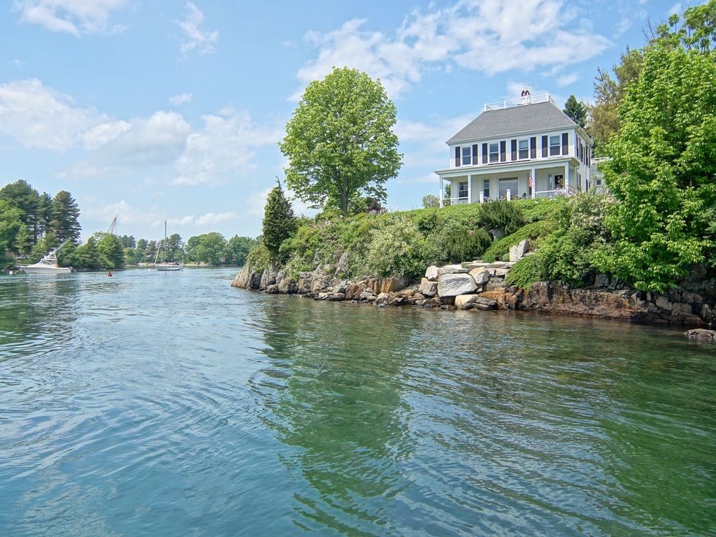 41 Bowen Road Kittery, ME 03904 - Photo 3 of 36 Gallery Image 3