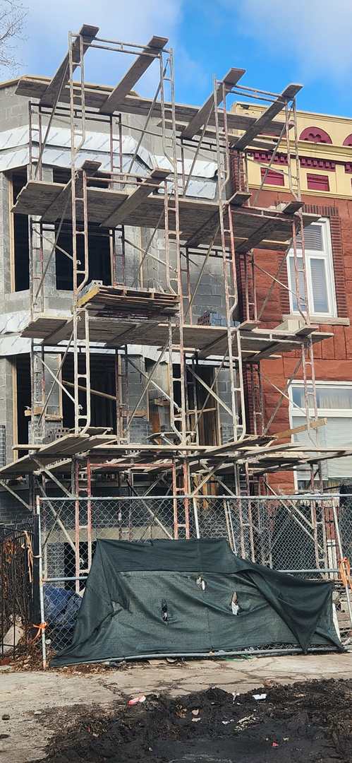 530 East 44th Place Chicago, IL 60653 - Photo 2 of 16 front view of a building