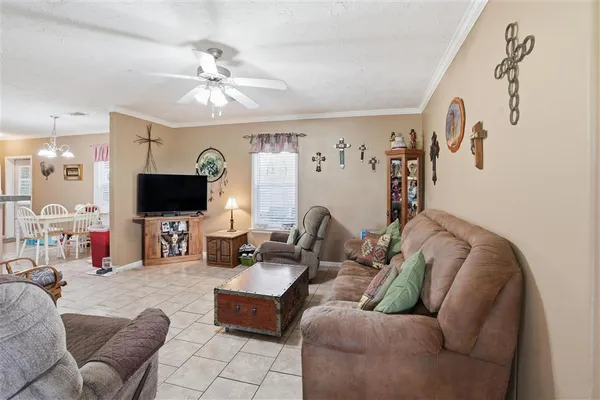 $200,000 | 12175 Pine Island Highway, Welsh, LA 70591