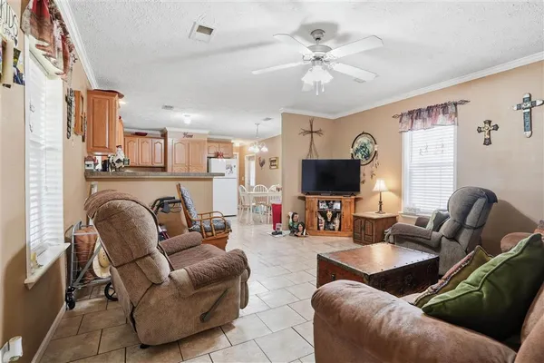 $200,000 | 12175 Pine Island Highway, Welsh, LA 70591