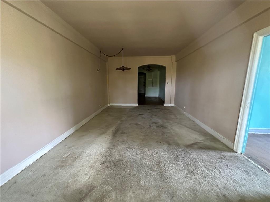 175-06 Devonshire Road, Unit 4C Queens, NY 11432 - Photo 6 of 8 Living Room