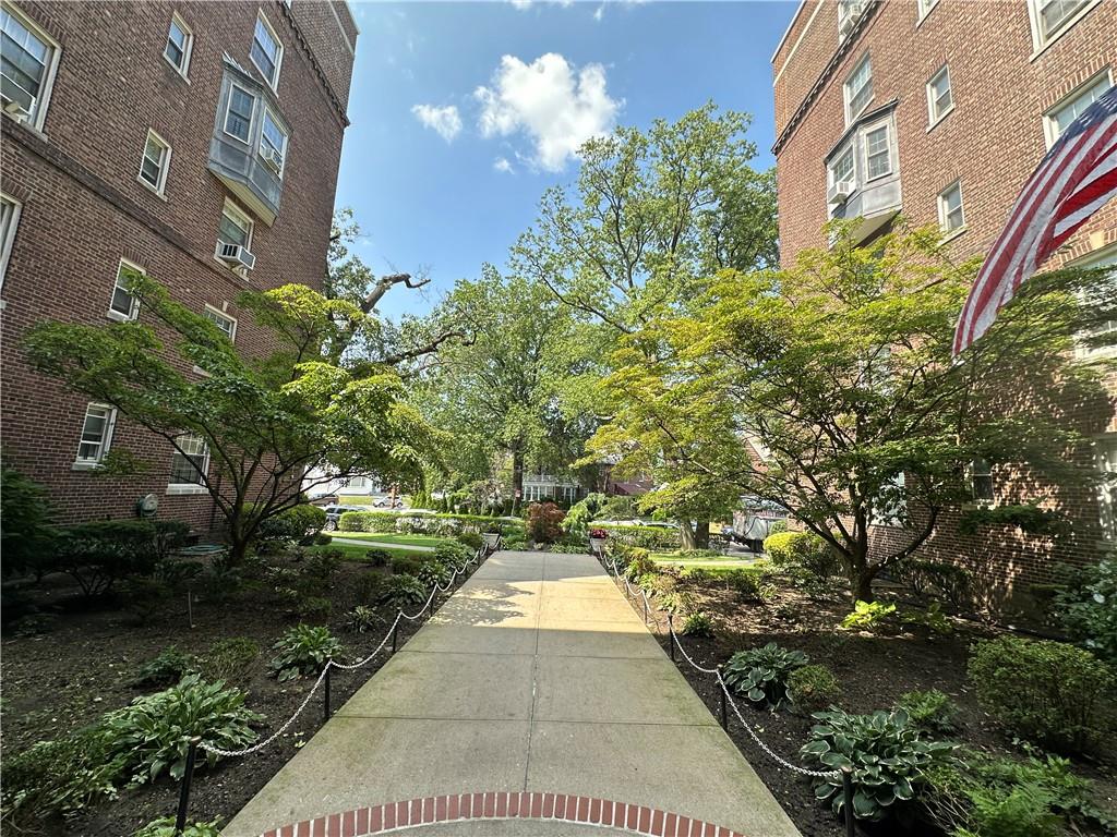 175-06 Devonshire Road, Unit 4C Queens, NY 11432 - Photo 8 of 8