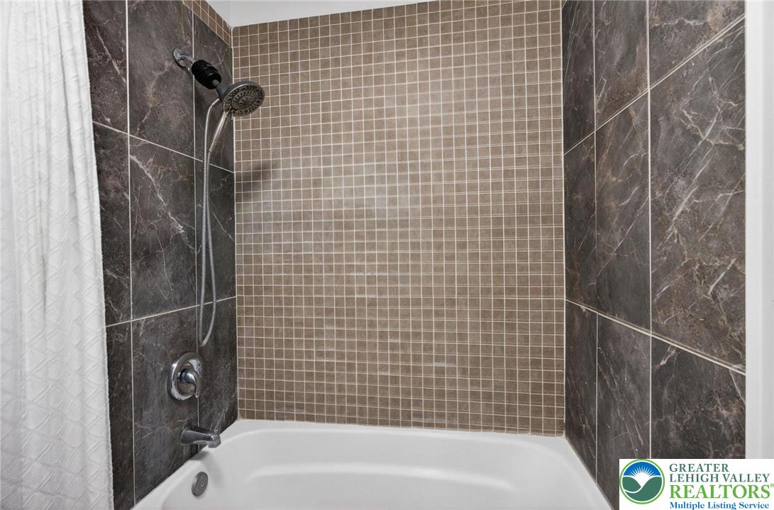 6125 Weaversville Road Bethlehem, PA 18017 - Photo 34 of 56