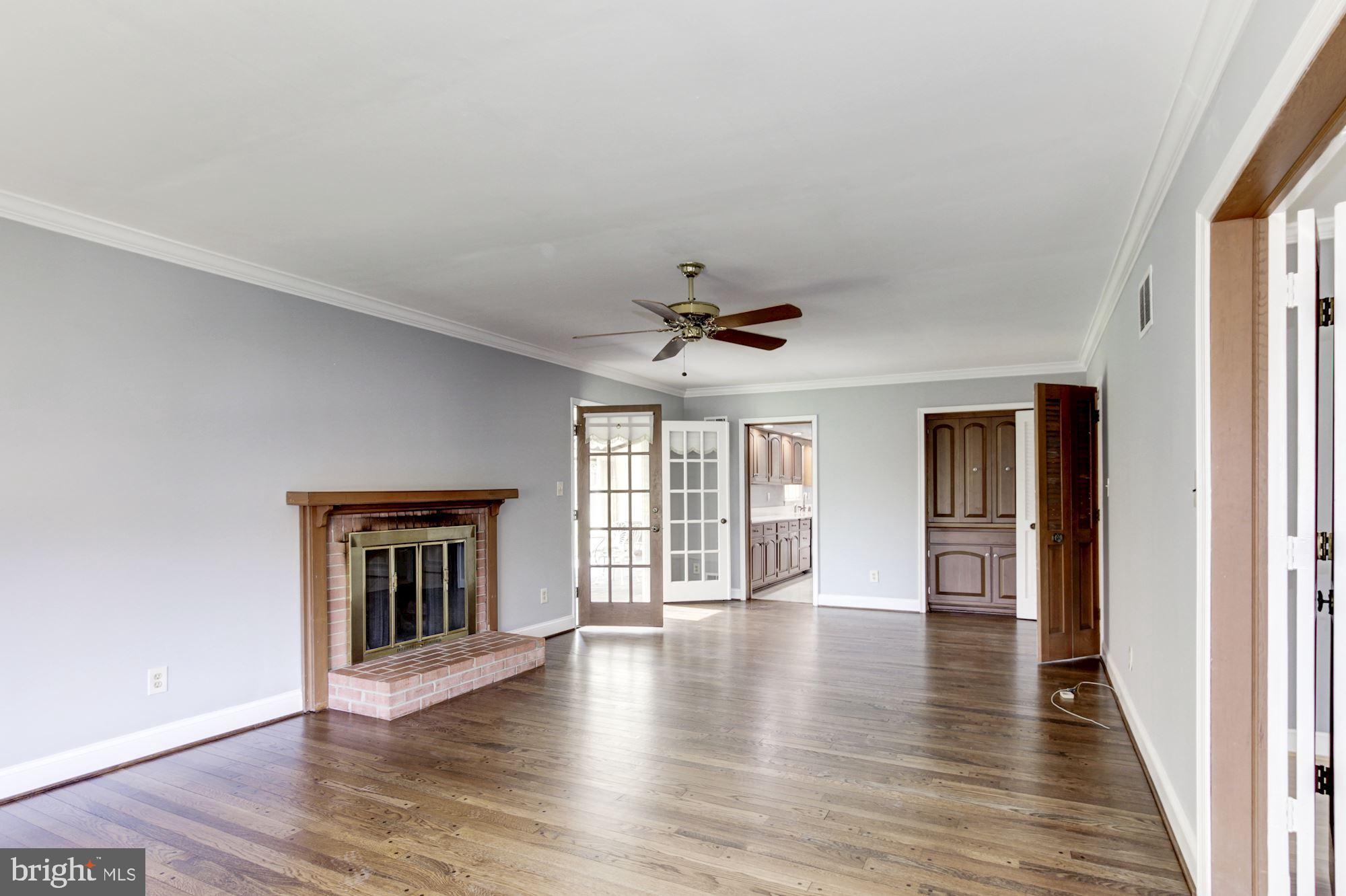 10031 Kendale Road Potomac, MD 20854 - Photo 11 of 52 Family Room with Fireplace