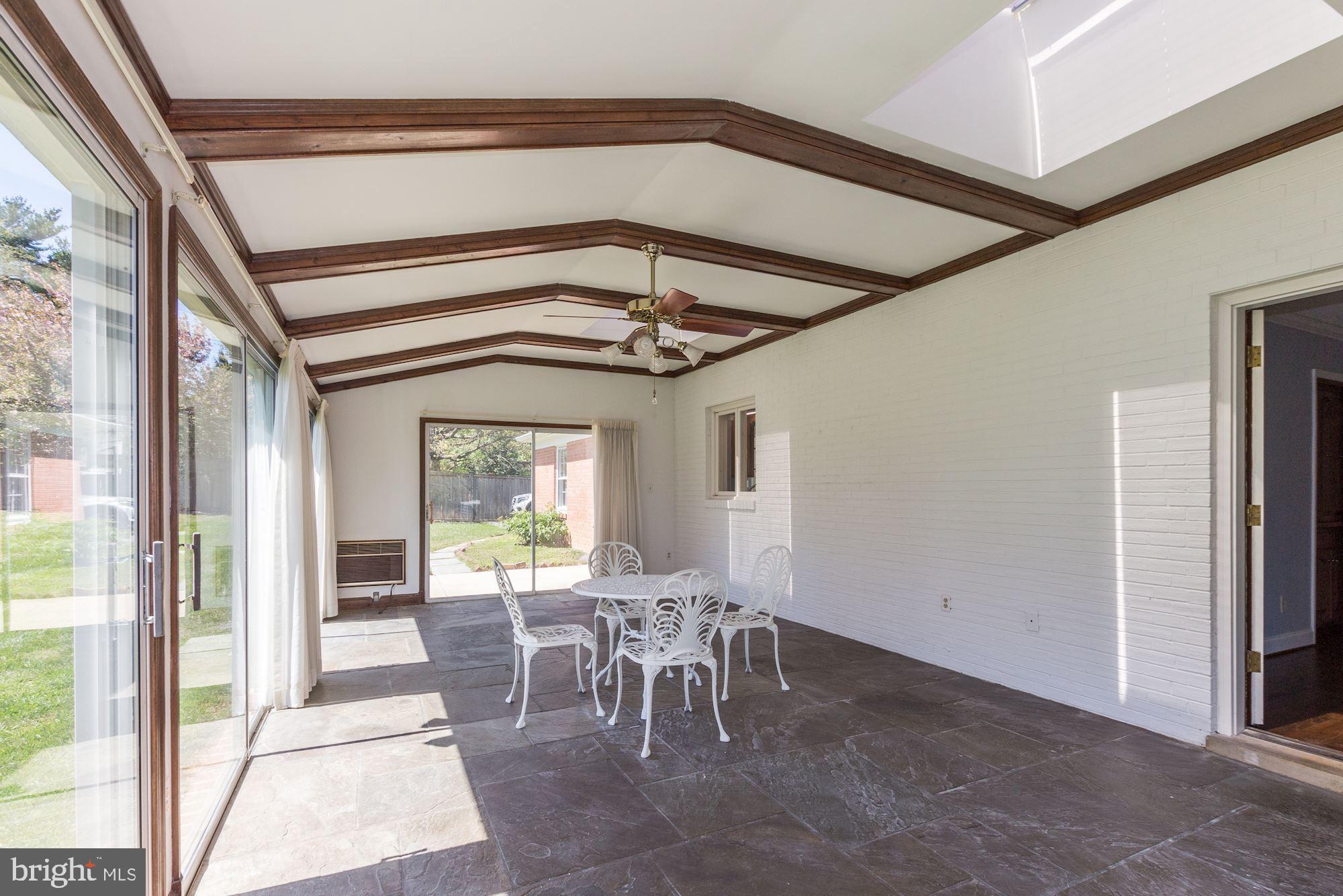 10031 Kendale Road Potomac, MD 20854 - Photo 26 of 52 Sun Room