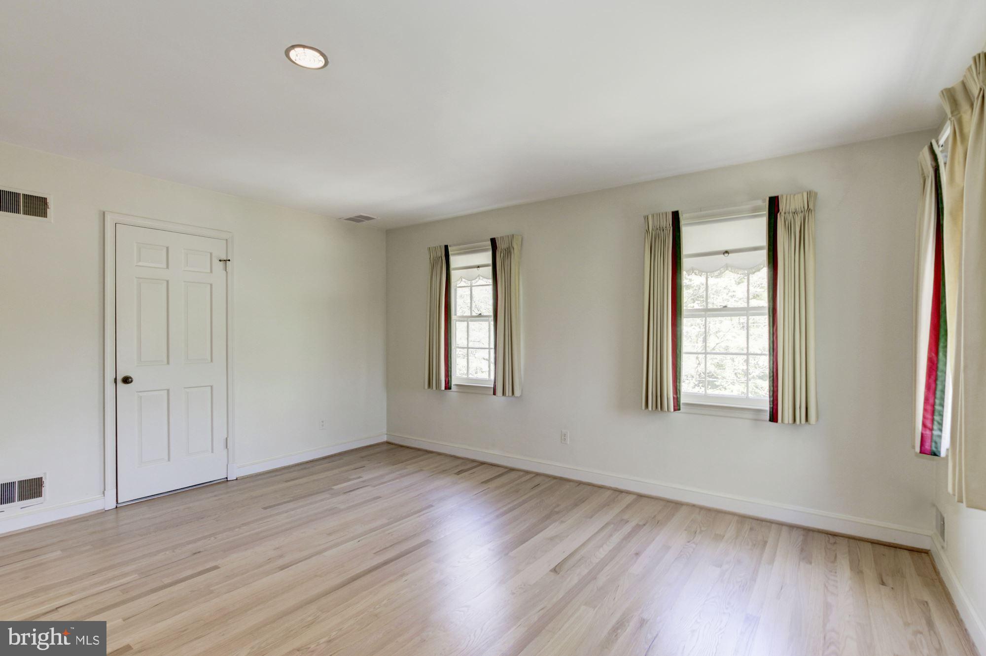 10031 Kendale Road Potomac, MD 20854 - Photo 34 of 52 Bedroom #2