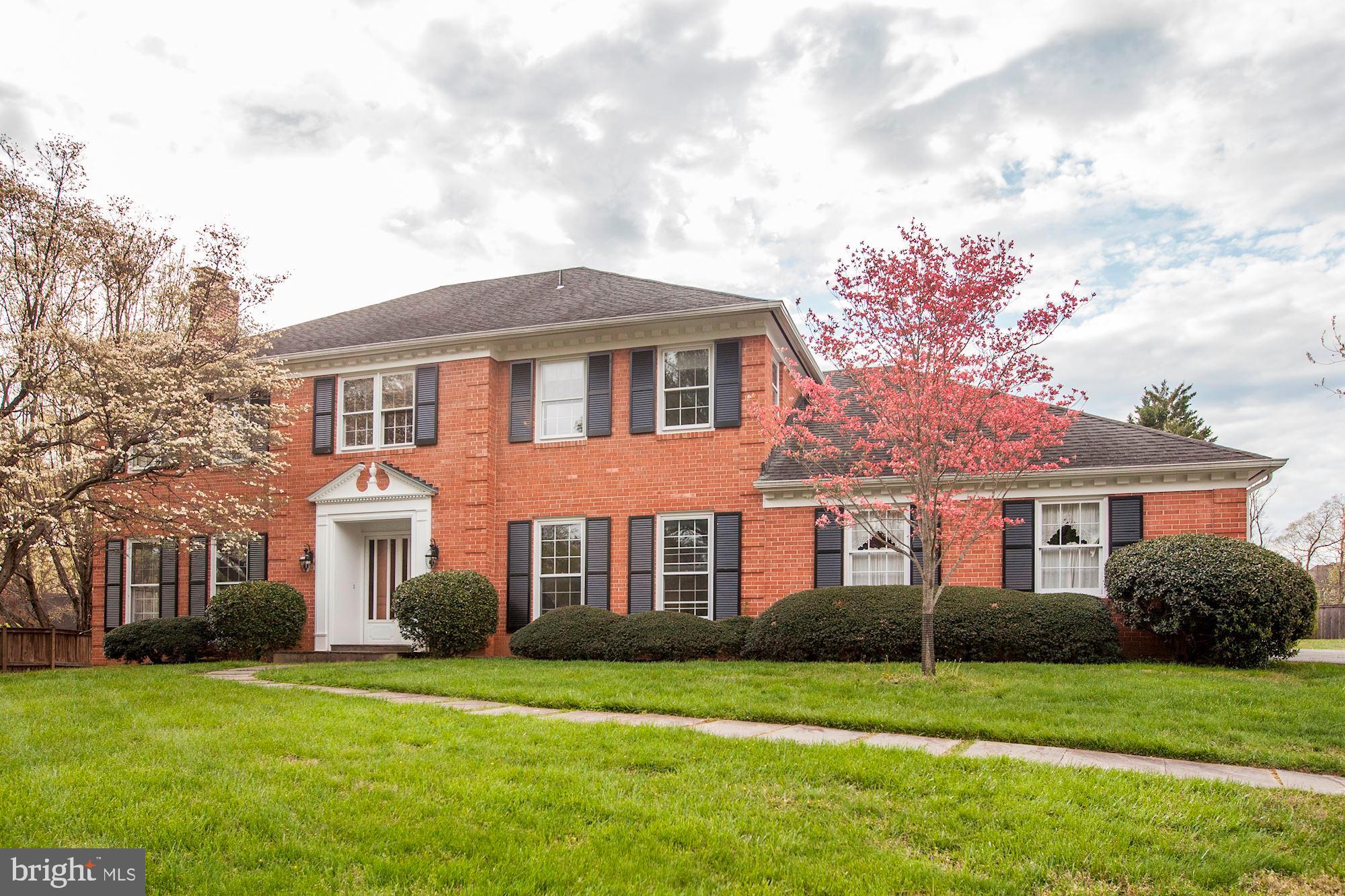 10031 Kendale Road Potomac, MD 20854 - Photo 5 of 52 Gallery Image 5