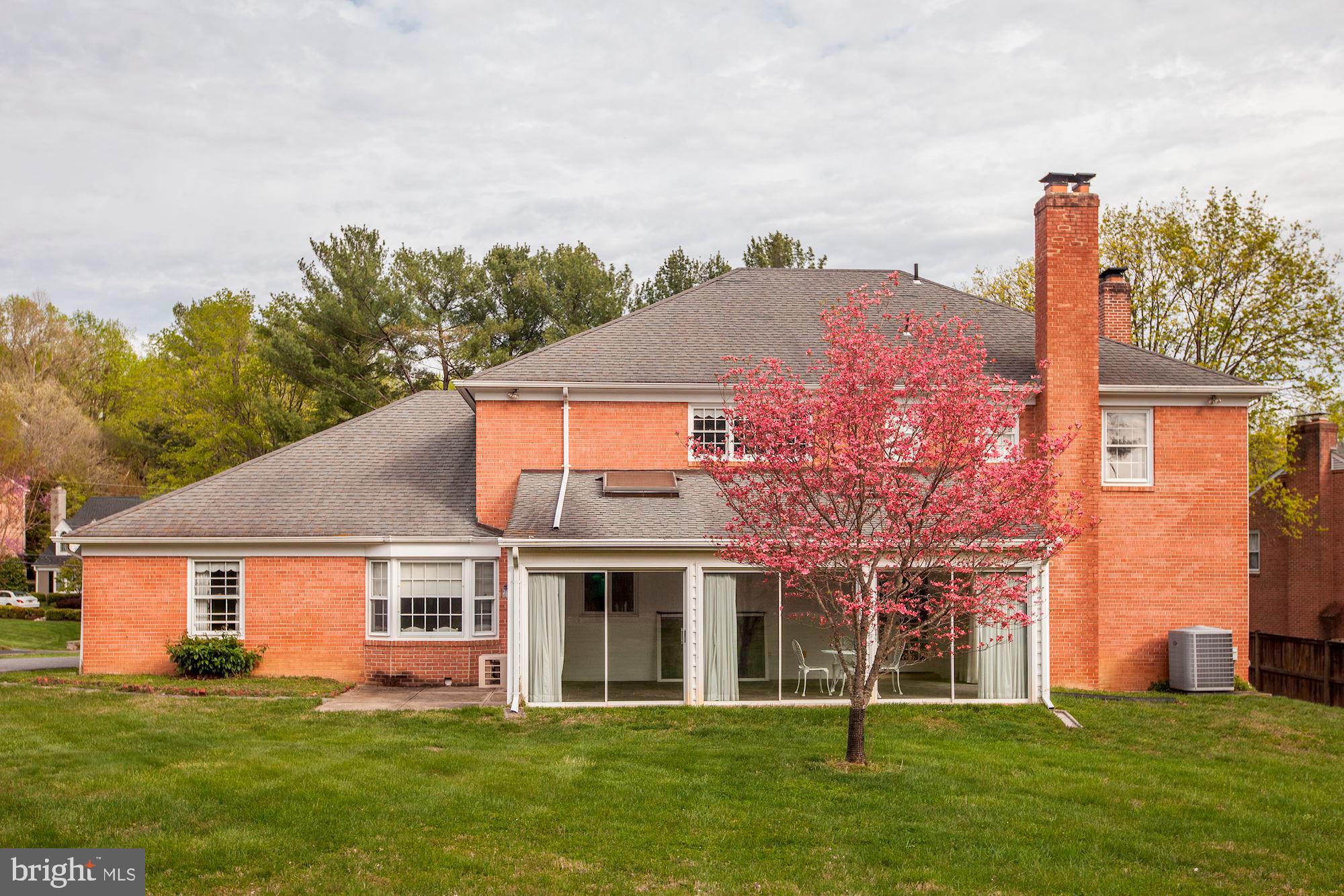 10031 Kendale Road Potomac, MD 20854 - Photo 47 of 52 Rear View