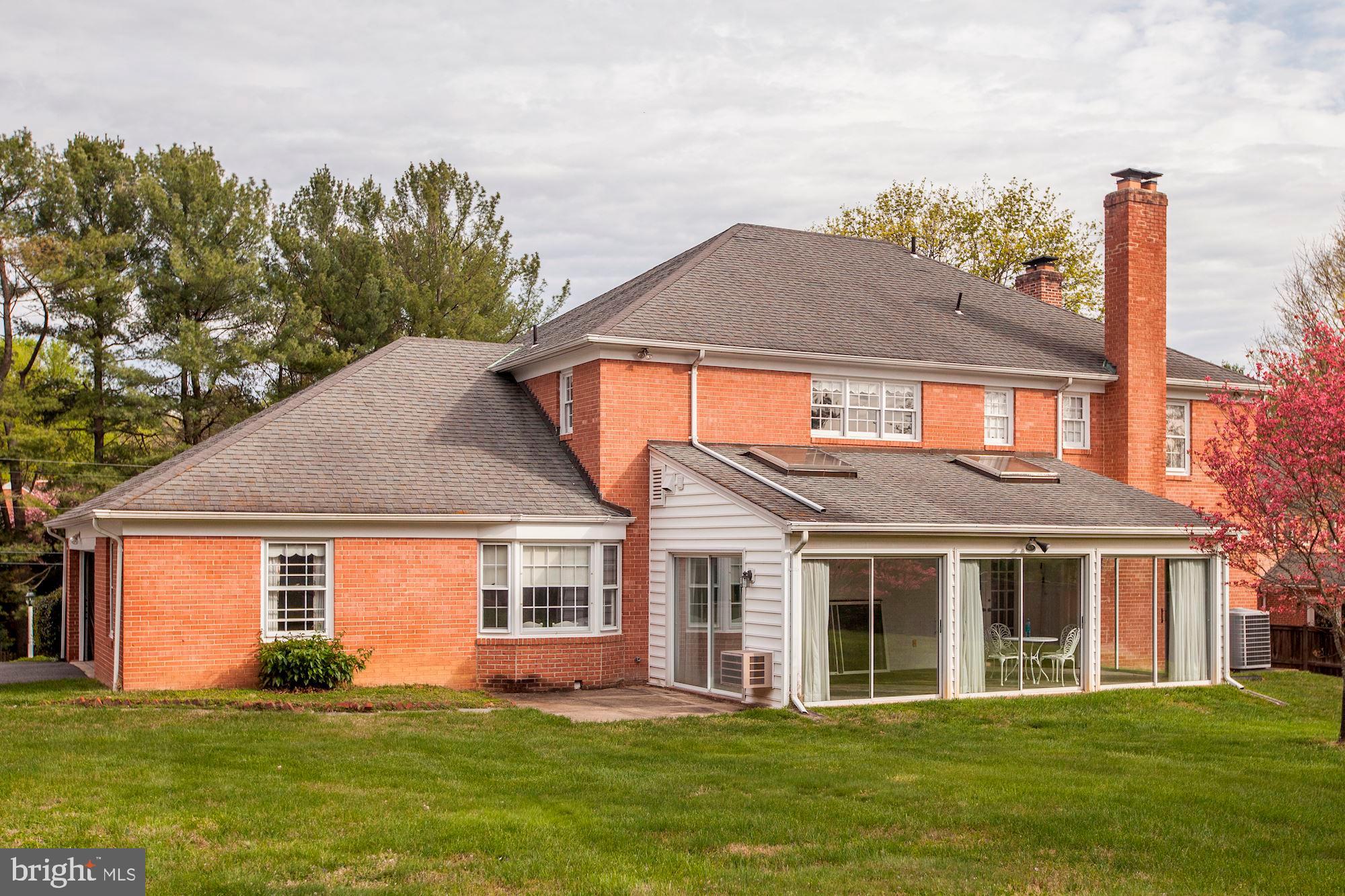 10031 Kendale Road Potomac, MD 20854 - Photo 49 of 52 Rear View