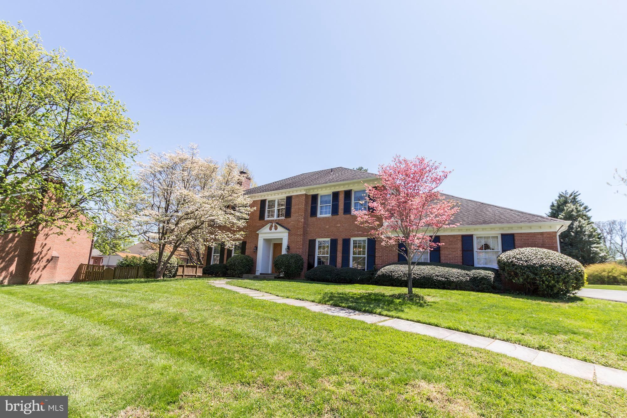 10031 Kendale Road Potomac, MD 20854 - Photo 6 of 52 Gallery Image 6