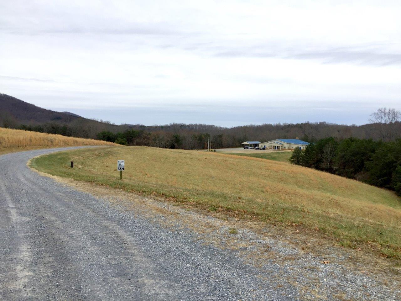 1336 Simmons Mill Road Thaxton, VA 24174 - Photo 3 of 59 IMG_3104