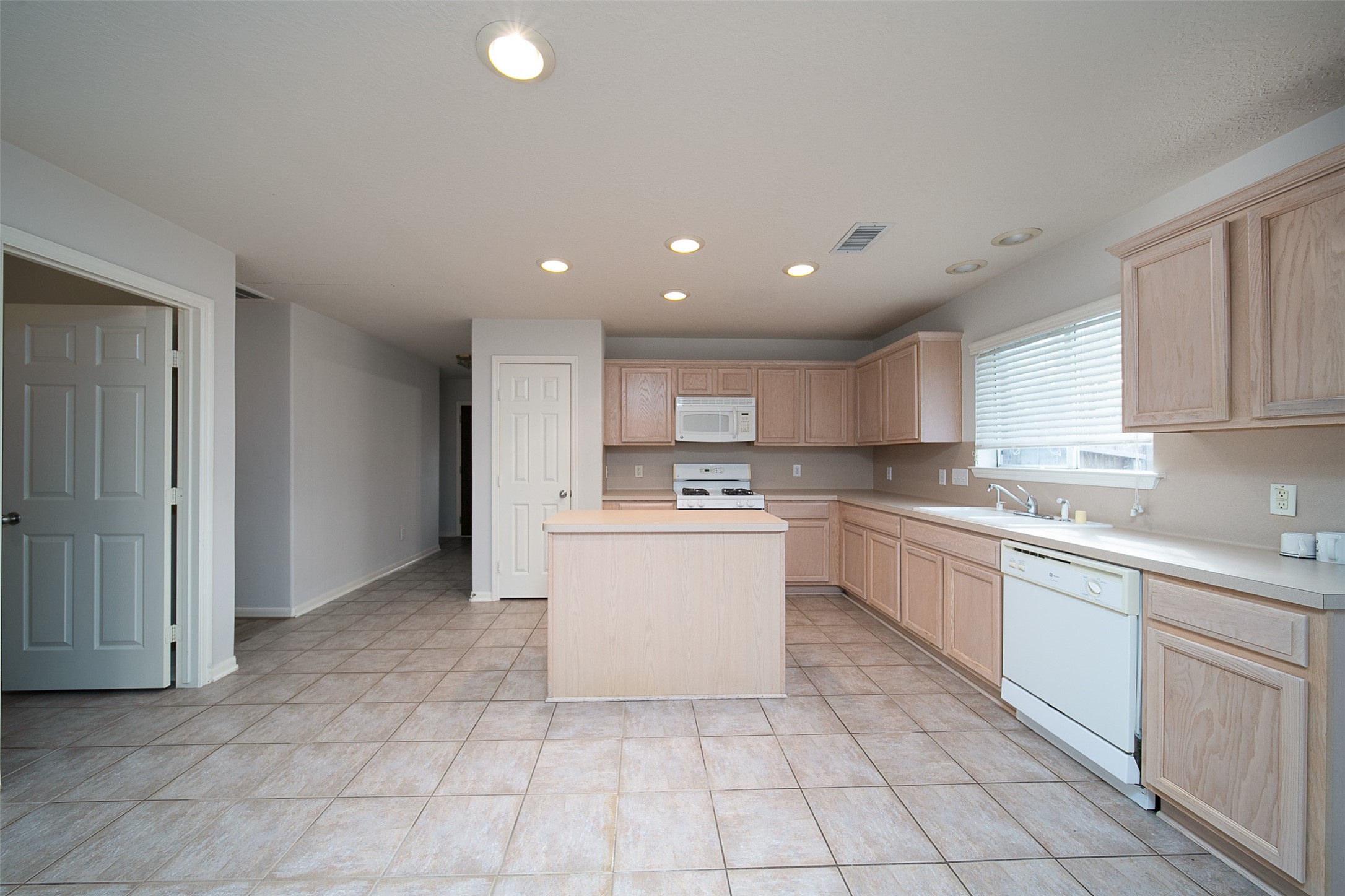 4710 Shane Creek Lane Spring, TX 77388 - Photo 12 of 26