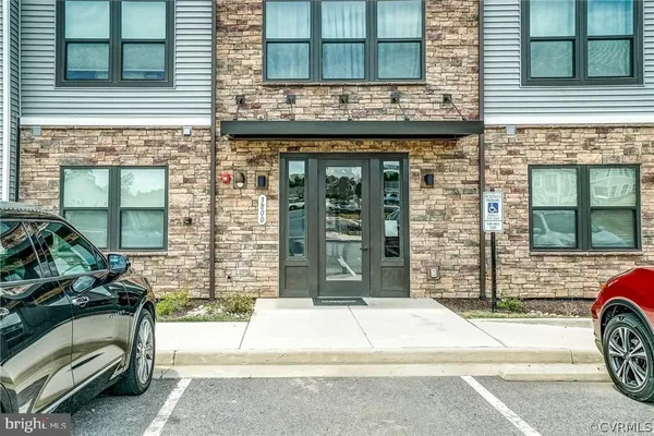 $299,900 | 3800 Maze Runner Drive, Unit 405, Midlothian, VA 23112