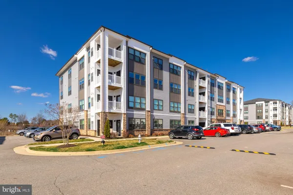 $299,900 | 3800 Maze Runner Drive, Unit 405, Midlothian, VA 23112