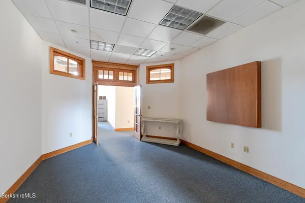 $16 | 75 North Street, Pittsfield, MA 01201