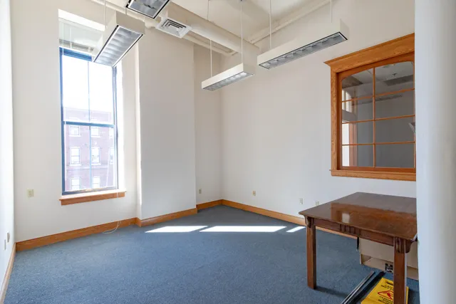 $16 | 75 North Street, Pittsfield, MA 01201