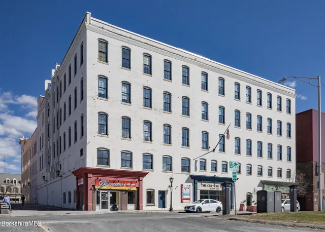 $16 | 75 North Street, Pittsfield, MA 01201