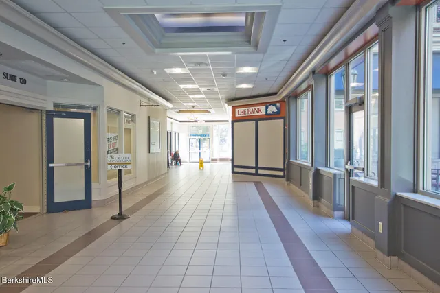 $16 | 75 North Street, Pittsfield, MA 01201