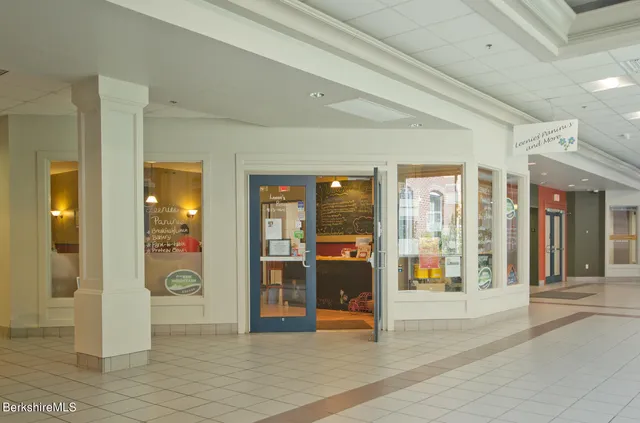 $16 | 75 North Street, Pittsfield, MA 01201