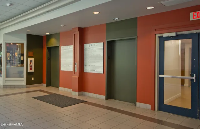 $16 | 75 North Street, Pittsfield, MA 01201